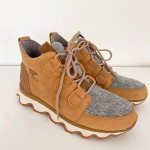 Sorel Women's Kinetic Caribou Boot